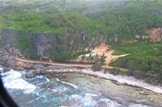 survol Rurutu, nov 2010