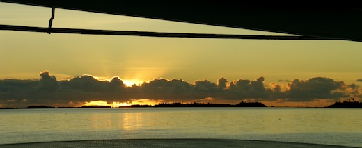 lever du soleil lagon de Rangiroa