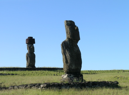 moai sur le site de Tahai
