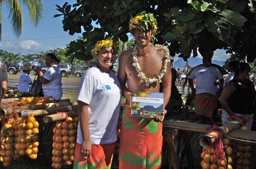 Porteurs d'oranges ravis d'avoir aussi, leur livre, juin 2010