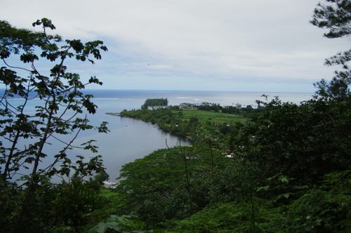 vue sur la côte ouest de Tahiti, nov 2009